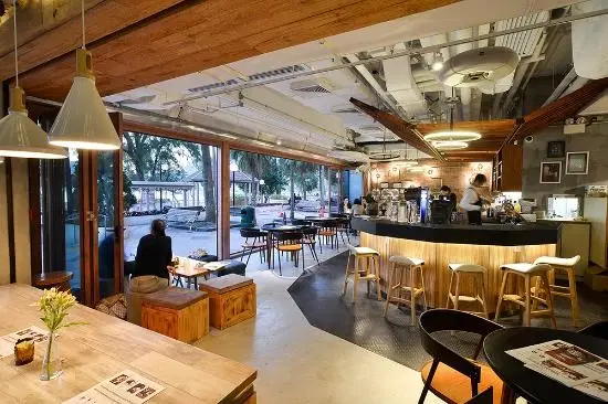 THE COFFEE ACADEMICS (REPULSE BAY) — cafe interior by Cereal Project, Hong Kong OCT 6, 2014